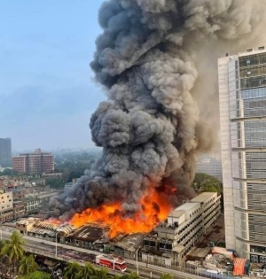 Massive fire erupts at Bangladesh's biggest wholesale market | Massive fire erupts at Bangladesh's biggest wholesale market