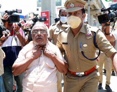 Kerala Police register 53 cases, 127 PFI activists arrested for violence | Kerala Police register 53 cases, 127 PFI activists arrested for violence