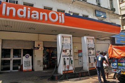 OMCs keep diesel, petrol prices static on Wednesday | OMCs keep diesel, petrol prices static on Wednesday OMCs keep diesel, petrol prices static on Wednesday | OMCs keep diesel, petrol prices static on Wednesday