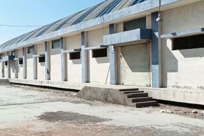 Govt cuts warehouse charges to help farmers | Govt cuts warehouse charges to help farmers Govt cuts warehouse charges to help farmers | Govt cuts warehouse charges to help farmers