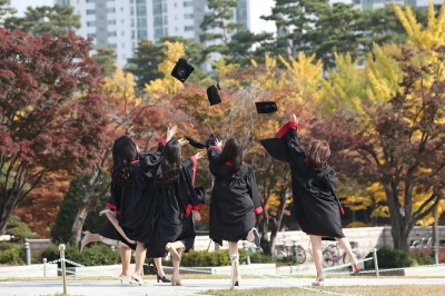 Employment rate of S.Koren graduates dips to record low | Employment rate of S.Koren graduates dips to record low Employment rate of S.Koren graduates dips to record low | Employment rate of S.Koren graduates dips to record low
