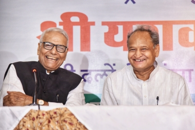Stay cautious, says Yashwant Sinha as Gehlot talks of 'MLAs being sold at wholesale price' | Stay cautious, says Yashwant Sinha as Gehlot talks of 'MLAs being sold at wholesale price'