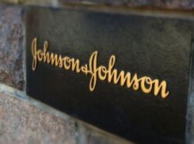 Johnson & Johnson willing to pay $9bn to settle talc claims: Report | Johnson & Johnson willing to pay $9bn to settle talc claims: Report