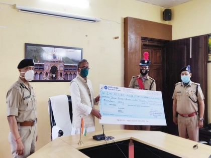 Uttarakhand police donates Rs 3 crore to CM relief fund to fight coronavirus | Uttarakhand police donates Rs 3 crore to CM relief fund to fight coronavirus
