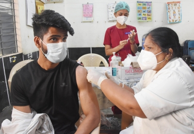 'Andhra uniquely positioned to vaccinate lakhs on daily basis' | 'Andhra uniquely positioned to vaccinate lakhs on daily basis'