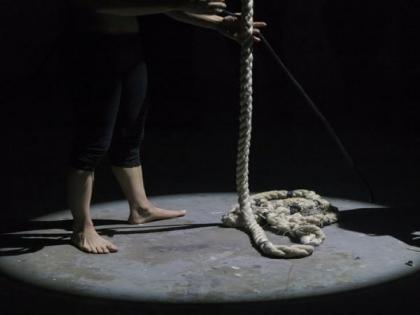 UP woman attempts suicide after video goes viral | UP woman attempts suicide after video goes viral UP woman attempts suicide after video goes viral | UP woman attempts suicide after video goes viral