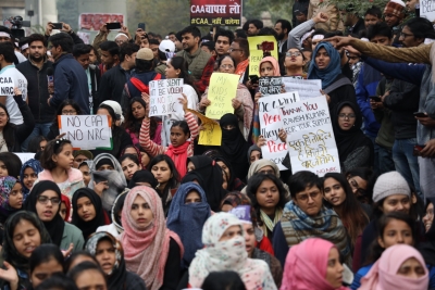 Police action in Jamia made it epicentre of anti-CAA protests | Police action in Jamia made it epicentre of anti-CAA protests Police action in Jamia made it epicentre of anti-CAA protests | Police action in Jamia made it epicentre of anti-CAA protests