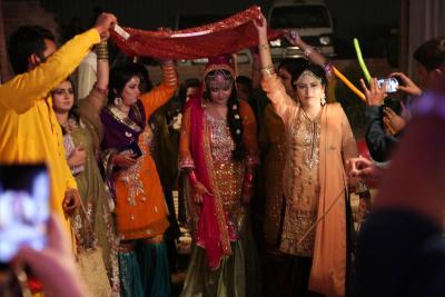 Pak imposes fresh curbs on weddings amid Covid-19 spike | Pak imposes fresh curbs on weddings amid Covid-19 spike