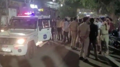 BJP workers attacked during AAP rally in Gujarat | BJP workers attacked during AAP rally in Gujarat BJP workers attacked during AAP rally in Gujarat | BJP workers attacked during AAP rally in Gujarat