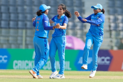 Spinners, Renuka, Smriti help India clinch seventh Women's Asia Cup title, outplay Sri Lanka by eight wickets | Spinners, Renuka, Smriti help India clinch seventh Women's Asia Cup title, outplay Sri Lanka by eight wickets