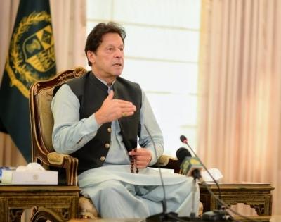 Corrupt officials to be axed, not transferred: Imran | Corrupt officials to be axed, not transferred: Imran