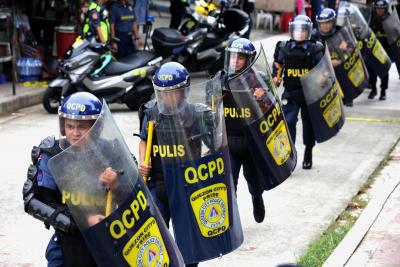 2 Philippine police officers killed, 4 wounded in clash with rebels | 2 Philippine police officers killed, 4 wounded in clash with rebels