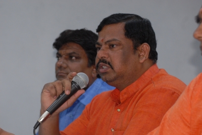 Telangana BJP MLA threatens UP electorate voting against saffron party | Telangana BJP MLA threatens UP electorate voting against saffron party