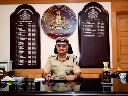 Praveen Sood takes charge as new CBI Director | Praveen Sood takes charge as new CBI Director