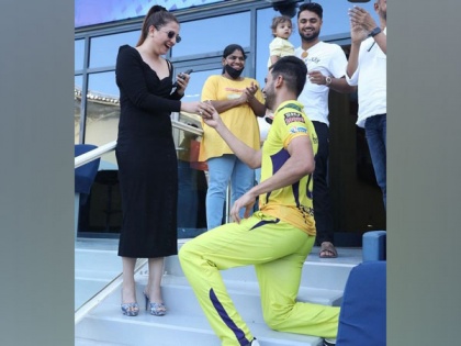 'She said yes': Deepak Chahar proposes to girlfriend after match against Punjab Kings | 'She said yes': Deepak Chahar proposes to girlfriend after match against Punjab Kings
