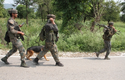 J&K police arrests a woman drug peddler | J&K police arrests a woman drug peddler J&K police arrests a woman drug peddler | J&K police arrests a woman drug peddler