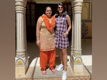 I miss you mom! No matter the distance I know you are always there with me: Priya Punia | I miss you mom! No matter the distance I know you are always there with me: Priya Punia