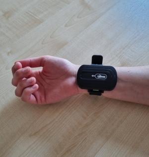 New wrist device can 'significantly' reduce tics in Tourette syndrome | New wrist device can 'significantly' reduce tics in Tourette syndrome