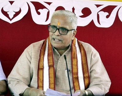 RSS leader says Fadnavis' fate as 'ex-CM' for limited time | RSS leader says Fadnavis' fate as 'ex-CM' for limited time RSS leader says Fadnavis' fate as 'ex-CM' for limited time | RSS leader says Fadnavis' fate as 'ex-CM' for limited time