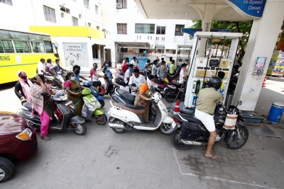TN FM hints no tax cut on petrol, diesel | TN FM hints no tax cut on petrol, diesel