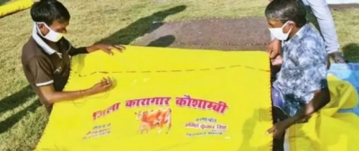 Winter gift: UP jail inmates make coats for cows | Winter gift: UP jail inmates make coats for cows Winter gift: UP jail inmates make coats for cows | Winter gift: UP jail inmates make coats for cows