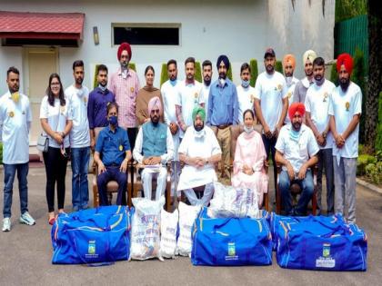 Punjab CM distributes sports kits to rural, Urban youth on 'International Youth Day' | Punjab CM distributes sports kits to rural, Urban youth on 'International Youth Day'