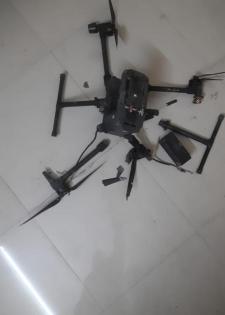BSF shoots down Pakistani drone in Punjab | BSF shoots down Pakistani drone in Punjab