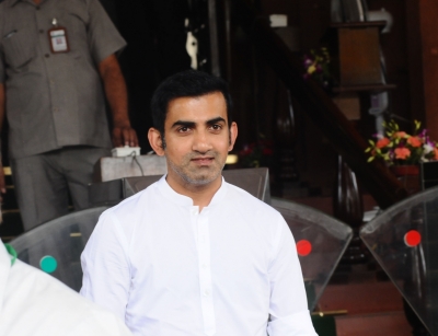 Gambhir politely turns down Kejriwal's ration coupon offer | Gambhir politely turns down Kejriwal's ration coupon offer Gambhir politely turns down Kejriwal's ration coupon offer | Gambhir politely turns down Kejriwal's ration coupon offer