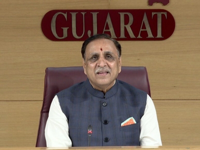 Former Gujarat CM Vijay Rupani sends legal notices to Congress leaders | Former Gujarat CM Vijay Rupani sends legal notices to Congress leaders