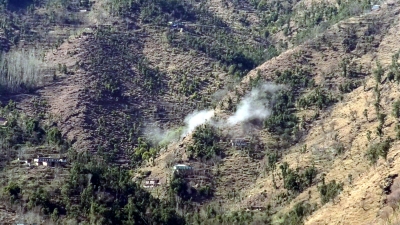 Heavy shelling exchanges on LoC in J&K's Uri sector | Heavy shelling exchanges on LoC in J&K's Uri sector