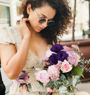 Kangana treats fans with breezy pictures from Budapest | Kangana treats fans with breezy pictures from Budapest