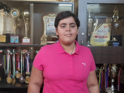 Mumbai specially-abled girl swimmer bags 'Shriver-Kennedy' award | Mumbai specially-abled girl swimmer bags 'Shriver-Kennedy' award