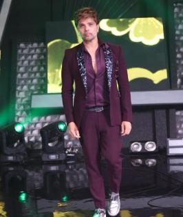 Himesh Reshammiya praises 'Superstar Singer 2' contestant Soyab Ali for his performance on 'Main Jahaan Rahoon' | Himesh Reshammiya praises 'Superstar Singer 2' contestant Soyab Ali for his performance on 'Main Jahaan Rahoon'