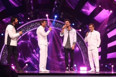 Abbas-Mustan sign 'Indian Idol 13' contestant for their next film | Abbas-Mustan sign 'Indian Idol 13' contestant for their next film Abbas-Mustan sign 'Indian Idol 13' contestant for their next film | Abbas-Mustan sign 'Indian Idol 13' contestant for their next film