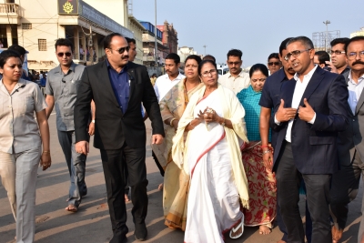 Mamata raises Delhi violence issue at EZC meet | Mamata raises Delhi violence issue at EZC meet Mamata raises Delhi violence issue at EZC meet | Mamata raises Delhi violence issue at EZC meet