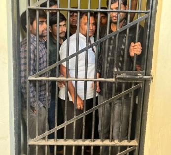 Raj Police remove Pulwama widows from outside Pilot's house | Raj Police remove Pulwama widows from outside Pilot's house