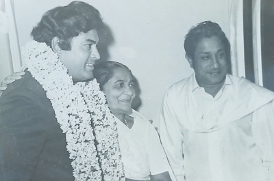 Sanjeev Kumar's biography unveils his special bond with Tamil thespian Sivaji Ganesan | Sanjeev Kumar's biography unveils his special bond with Tamil thespian Sivaji Ganesan