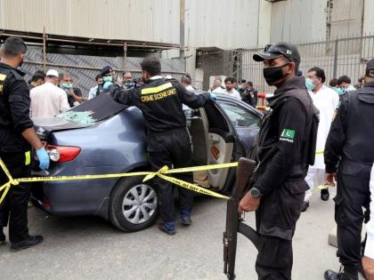 4 security members killed in checkpost attacks in Pakistan | 4 security members killed in checkpost attacks in Pakistan