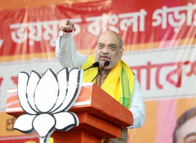 Amit Shah wants CBI enquiry on Kolkata youth's death | Amit Shah wants CBI enquiry on Kolkata youth's death Amit Shah wants CBI enquiry on Kolkata youth's death | Amit Shah wants CBI enquiry on Kolkata youth's death