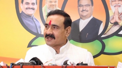 MP minister Narottam Mishra plays anchor role in bringing back Katni mayor to BJP | MP minister Narottam Mishra plays anchor role in bringing back Katni mayor to BJP MP minister Narottam Mishra plays anchor role in bringing back Katni mayor to BJP | MP minister Narottam Mishra plays anchor role in bringing back Katni mayor to BJP