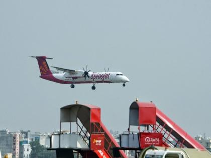 DGCA imposes Rs 10 lakh fine on SpiceJet for training pilots on faulty simulator | DGCA imposes Rs 10 lakh fine on SpiceJet for training pilots on faulty simulator