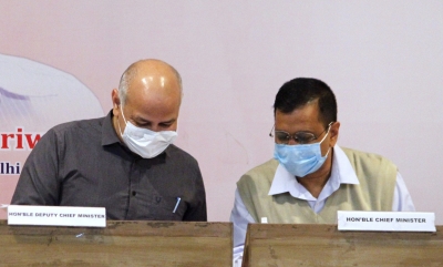 Kejriwal, Sisodia asked to appear in defamation case 'without any failure' on Dec 3 | Kejriwal, Sisodia asked to appear in defamation case 'without any failure' on Dec 3