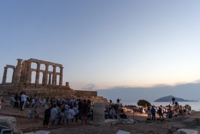 Greece reintroduces restrictions on entertainment venues | Greece reintroduces restrictions on entertainment venues