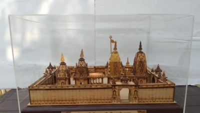 Wooden replicas of Kashi Vishwanath temple much in demand | Wooden replicas of Kashi Vishwanath temple much in demand
