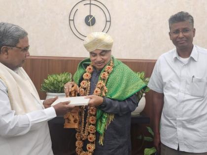 K’taka CM Siddaramaiah calls on Rajnath Singh, requests for airshow during Dasara | K’taka CM Siddaramaiah calls on Rajnath Singh, requests for airshow during Dasara