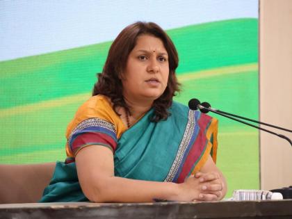 Congress casts doubt over women's reservation fruition | Congress casts doubt over women's reservation fruition Congress casts doubt over women's reservation fruition | Congress casts doubt over women's reservation fruition