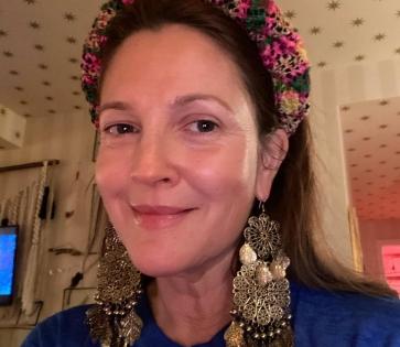 Drew Barrymore reveals George Clooney's advice about ‘eye contact’ | Drew Barrymore reveals George Clooney's advice about ‘eye contact’ Drew Barrymore reveals George Clooney's advice about ‘eye contact’ | Drew Barrymore reveals George Clooney's advice about ‘eye contact’