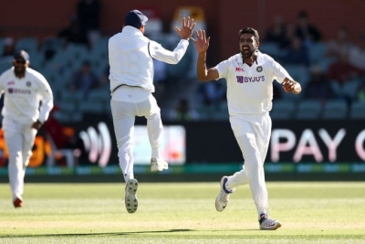 Adelaide Test: Ashwin picks three in 2nd session, Australia in trouble | Adelaide Test: Ashwin picks three in 2nd session, Australia in trouble