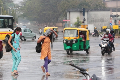 Mumbai downpour: 100 students miss IPMAT entrance exams | Mumbai downpour: 100 students miss IPMAT entrance exams Mumbai downpour: 100 students miss IPMAT entrance exams | Mumbai downpour: 100 students miss IPMAT entrance exams