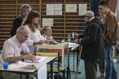 Voters go to polls in French local elections | Voters go to polls in French local elections